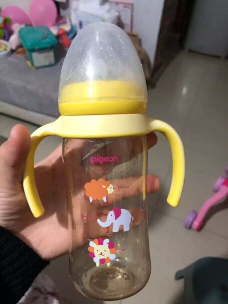 贝亲Pigeon婴儿奶瓶买过的亲们，330毫升的奶瓶，用安配的吸管配件可以吗？