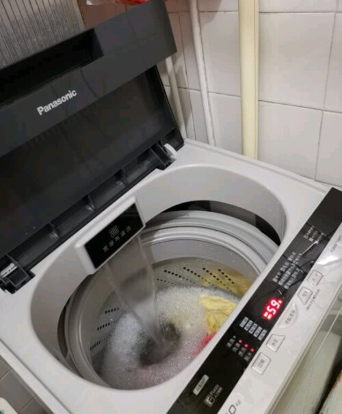 松下Panasonic洗衣机全自动波轮10kg节水立体漂洗衣机外壳是铁的还是塑料的？