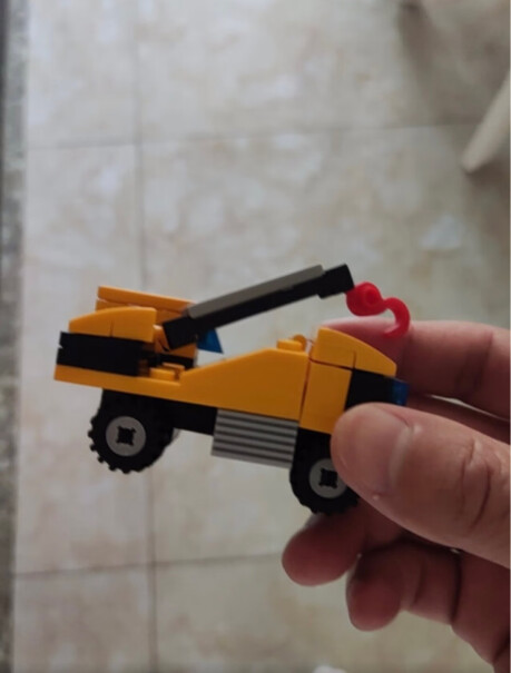 开益挖泥车拼插积木玩具，是送礼的理想选择吗？质量可靠吗？详细评测与用户反馈？