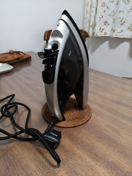 挂烫机-熨斗松下电熨斗家用手持蒸汽挂烫机哪个更合适,多少钱？