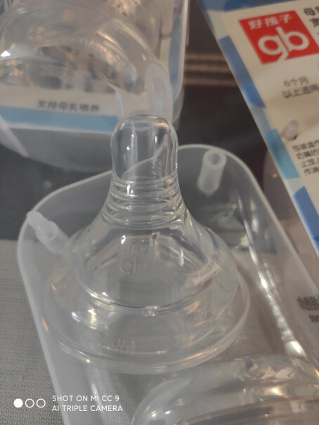 gb好孩子婴儿奶嘴这个奶嘴流速均匀吗？能用在其他奶瓶上吗？
