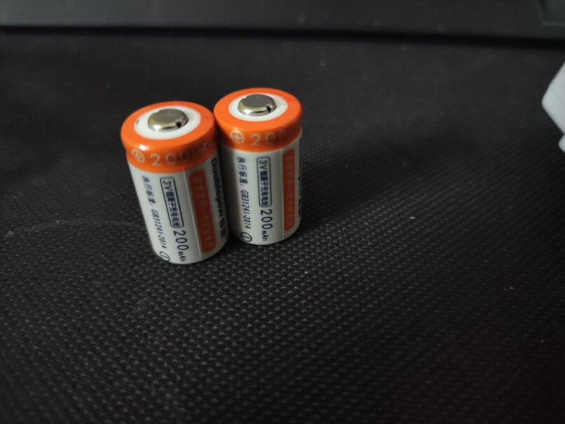 倍量拍立得电池mini25套装一节电池可以充吗？