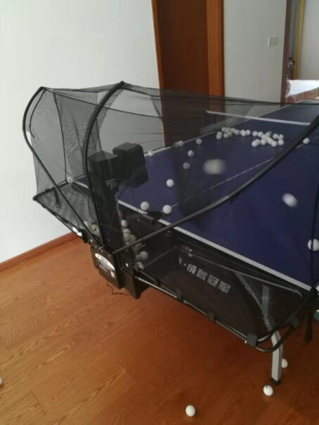 左乒右乓Z6-PRO乒乓球发球机带多少颗乒乓球？