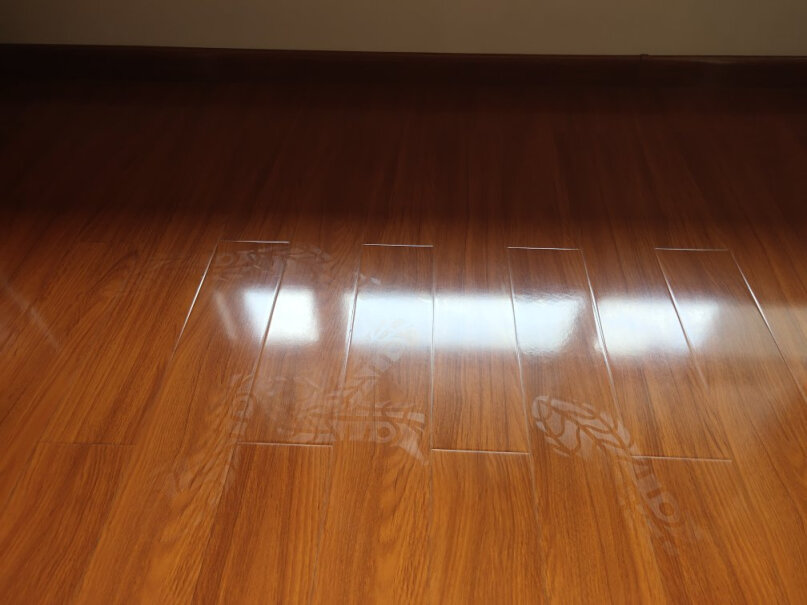 绿伞地板蜡500g*2瓶地板清洁剂这个竹地板可以用吗？