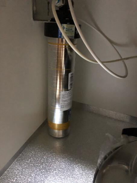 爱惠浦4FC-S净水器净水机我的这款滤芯用了三年，出水没有异味，出水量也没有减少，好奇怪啊。我换不换呢？