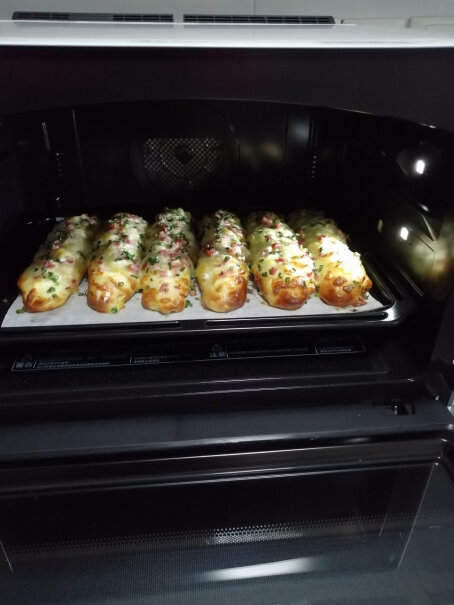 东芝微波炉家用智能微蒸烤一体机加热饭菜，是蒸汽加热还是微波加热，加热的饭菜会不会干？