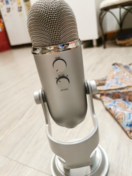 罗技Blue Yeti Nano麦克风可以连接苹果手机录制吗？