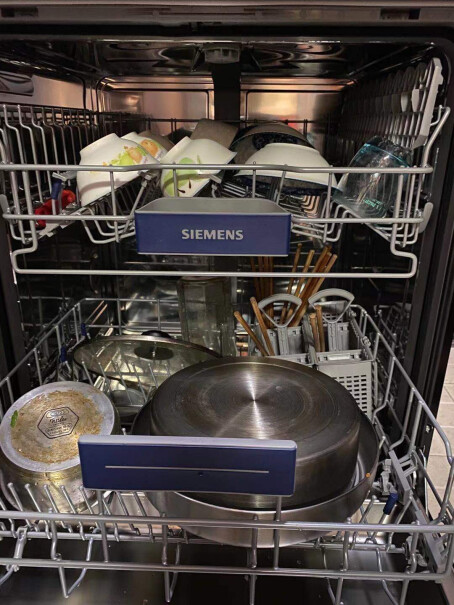 西门子独立式家用智能洗碗机六套和独立式13套，三个人吃饭，13套大实用，六套稍微小了点，纠结买哪个，买家们给个建议吗？