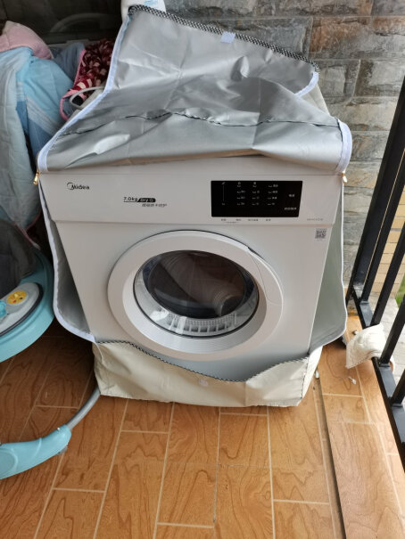 美的烘干机直排式干衣机7公斤健康烘干烘干的衣服会有褶皱吗？