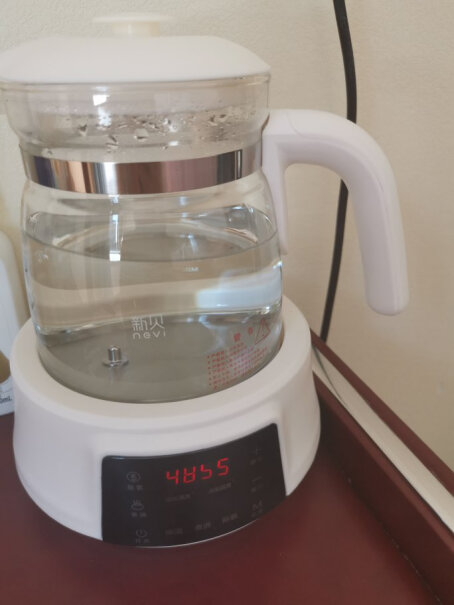 新贝恒温水壶婴儿恒温调奶器你们的用纯净水烧烧会不会有白色的漂浮物？