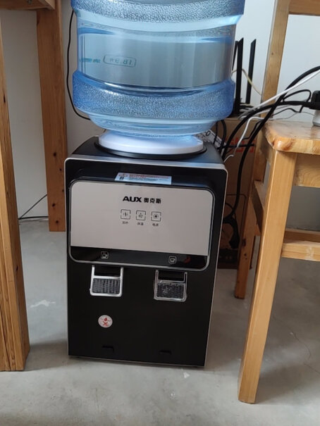 奥克斯AUX饮水机家用小型制热型台式桌面这种饮水机需要定期清洁吗？