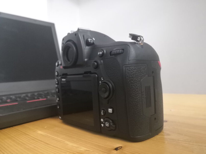 单反相机尼康D850 单反相机哪个性价比高、质量更好,买前必看？