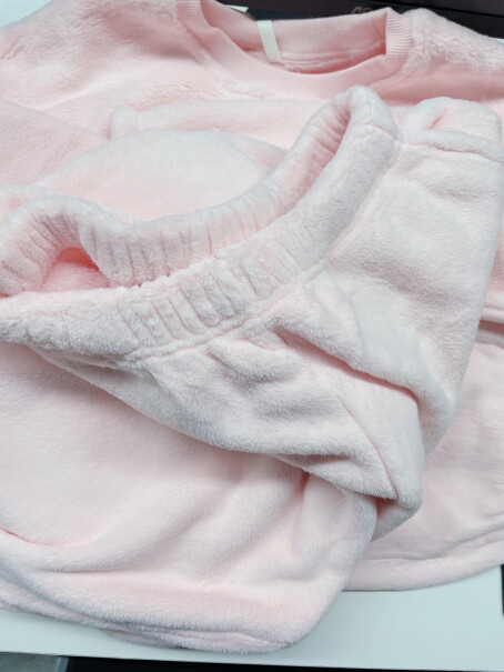 睡衣睡裤法兰绒有棵树可外套装情侣保暖应该注意哪些方面细节？测评结果震惊你！