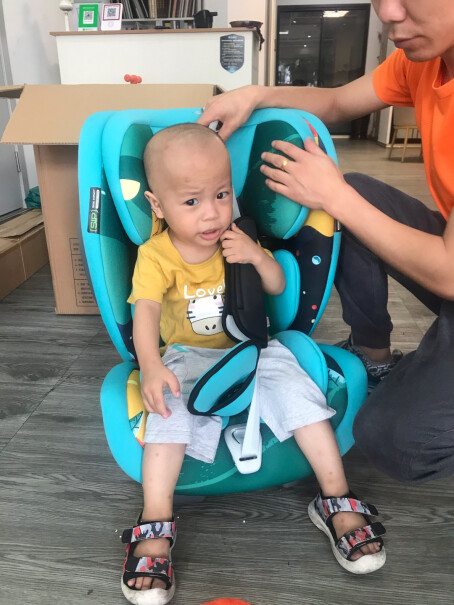 感恩儿童汽车安全座椅9个月-12岁宝宝座椅你们买来都是自己装还是找人装呢？