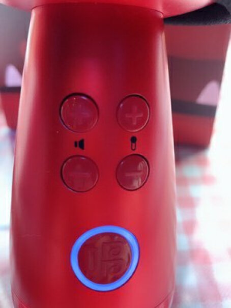 绯红色迪丽热巴同款麦克风无线蓝牙话筒音响一体麦克风G2和Q5那个好用？