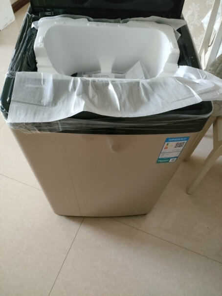 海信Hisense波轮洗衣机全自动8公斤大容量甩干时洗衣机晃动吗？会不会跑？