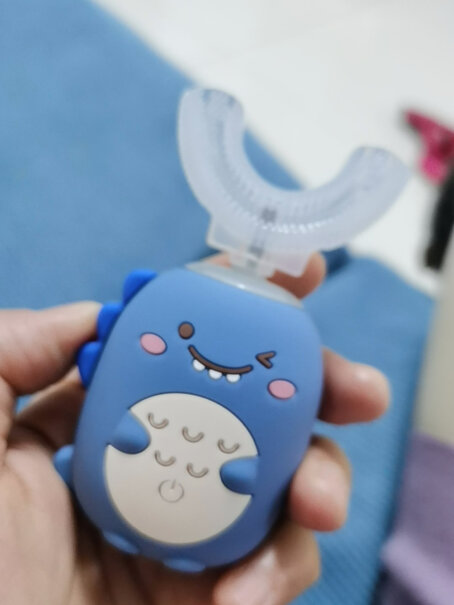 爱贝迪拉儿童电动牙刷智能U型牙刷还带个充电宝？