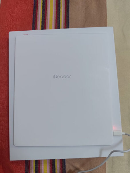 掌阅iReader Smart2 电纸书 10.3英寸 32G请问支持分屏吗？可以分别显示书内容和笔记本吗？