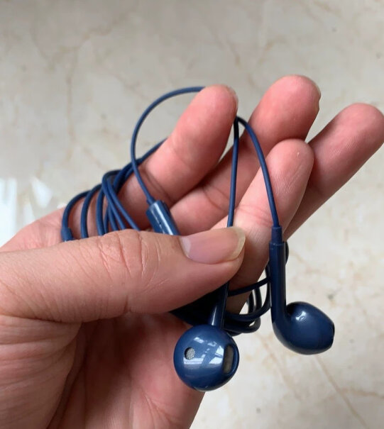 OPPO耳机oppo有线耳机戴着舒服吗，戴久了耳朵会不会痛啊？