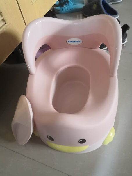 世纪宝贝儿童坐便器婴儿便盆尿盆小马桶男女宝宝通用会硌屁屁吗？