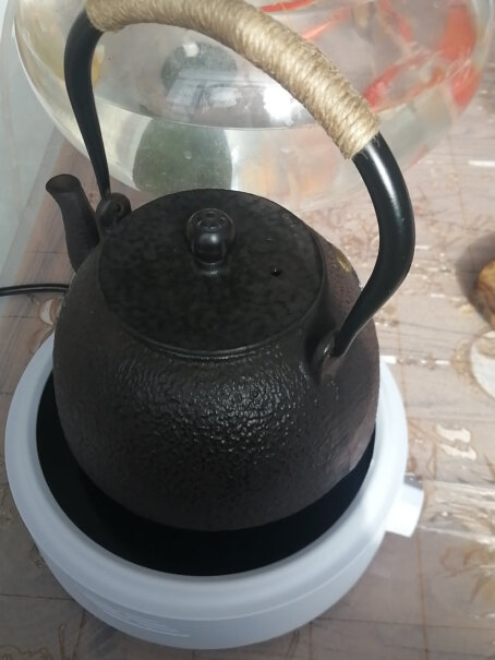 康佳电陶炉煮茶器电茶炉煮茶烧水壶这个上面可以放摩卡壶吗？