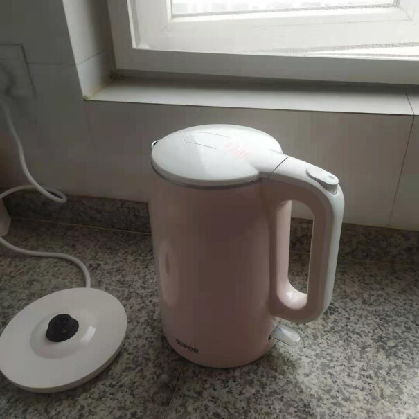 苏泊尔电水壶热水壶1.7L大容量电热水壶烧水壶你们的壶里面有没有看到焊点？