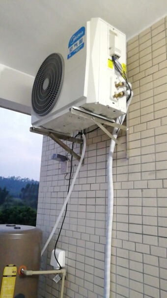 美的Midea空气能热水器装修好了，还可以装不？