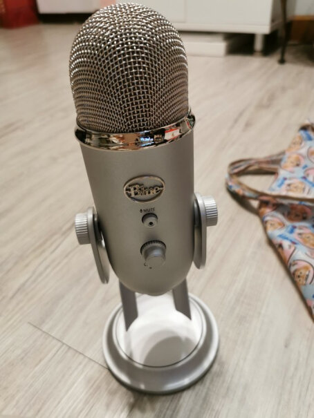 罗技Blue Yeti Nano麦克风可以连接苹果手机录制吗？