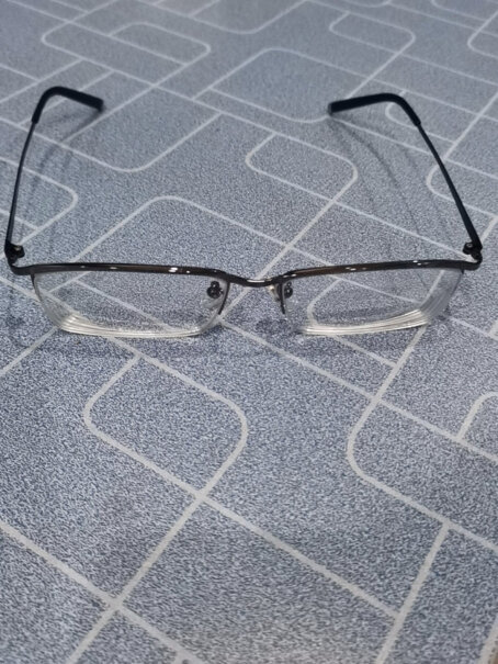 目匠纯钛近视眼镜5148黑色防蓝光款质量不好吗？来看看买家评测！