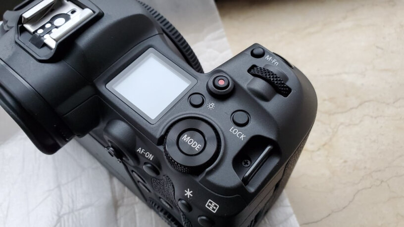 微单相机佳能EOS R5微单相机为什么买家这样评价！网友点评？