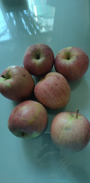 岸上人家红富士苹果水果整箱值得买吗？测评结果让你出乎意料！