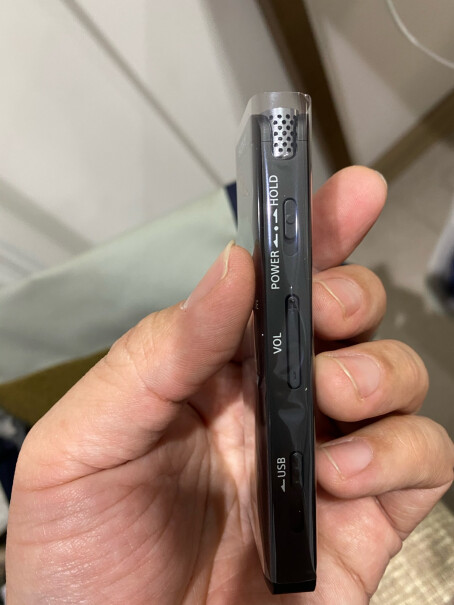 SONY ICD-UX570F降噪录音笔请问装兜里录音清晰吗，谢谢？