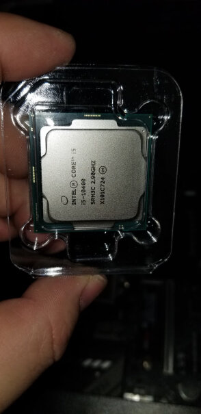 Intel i5-10400 盒装CPU处理器平板电脑可以装吗？