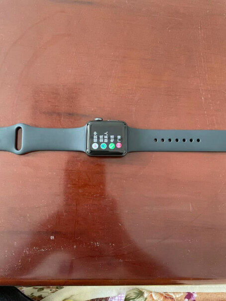 苹果Watch S3 商务灰蓝牙手表6、7岁的小朋友适不适合使用？