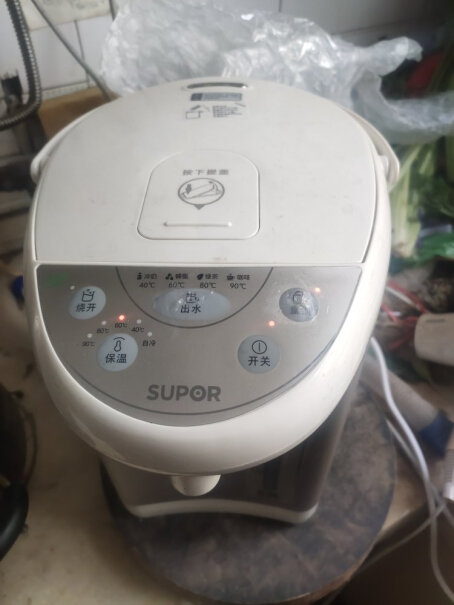 苏泊尔即热式饮水机便携迷你小型电水壶烧水壶电热水壶这个噪音大不大？