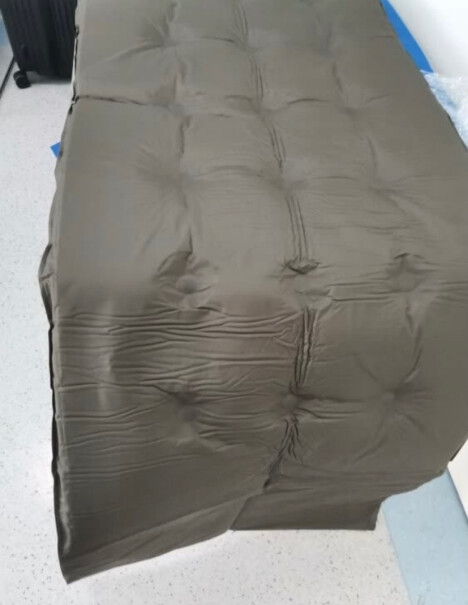 帐篷-垫子牧高笛户外装备带枕头加宽加厚单人露营自动充气防潮垫评测哪一款功能更强大,质量到底怎么样好不好？