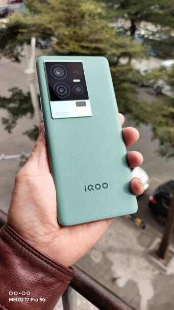 iQOO11问一下各位机主们，这个手机信号怎么样呢？