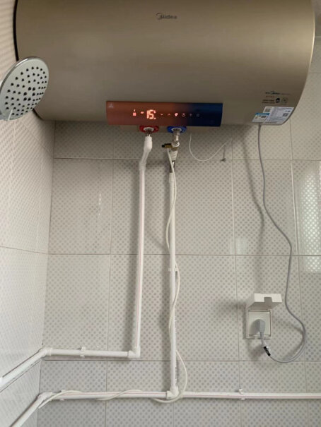 美的80升电热水器涡旋速热极速洗智能杀菌云管家节能可以安装到厨房吗？