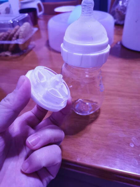 邦霏Bornfair新生儿早产儿专用奶瓶防胀气低流速宽口径玻璃小奶瓶初生专用150ML关注加购优先发换个大号的奶嘴可以用到几个月？