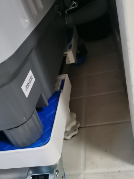 贝石洗衣机底座架6公斤海尔波轮洗衣机用四脚的好，还是用移动四双轮的好？