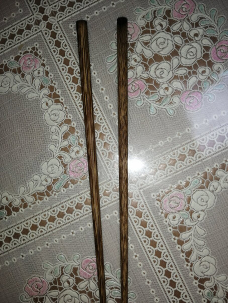 双枪筷子10双装原木铁木筷子家用实木筷子套装买来的时候有味道吗？