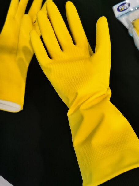 云洁加厚耐用乳胶手套2双装中号这是客服么，有关手套问题？