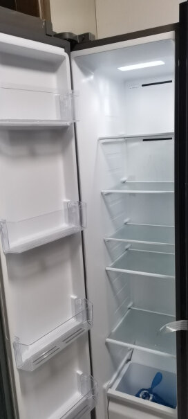 双开门TCL646养鲜WIFI智控无霜小家风冷你好 我们家有个253升旧冰箱可以以旧换新吗？