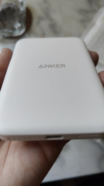 ANKER移动电源Anker安克 苹果磁吸充电宝magsafe轻薄便携 无线充电宝苹果用自带Type-C线 适苹果iP性价比高吗？评测报告来了！