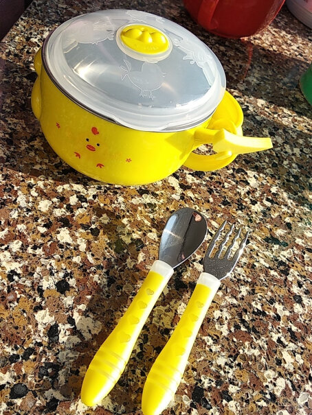 albo儿童餐具套装婴儿注水保温碗勺子和叉子也是316不锈钢材质？