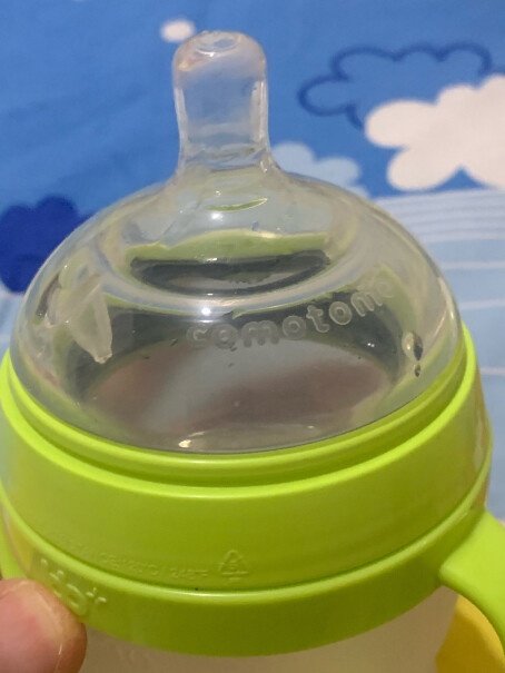 可么多么新生儿硅胶奶瓶宽孔径防胀气防摔这款奶瓶宝宝可以睡到喝吗？