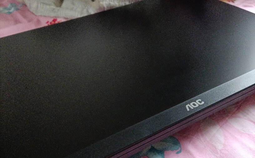 AOC电脑显示器23.8英寸全高清IPS屏是镜面屏还是雾面屏？