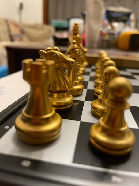 国际象棋友邦UB国际象棋磁石象棋棋盘3810A金银色棋子性能评测,分析应该怎么选择？