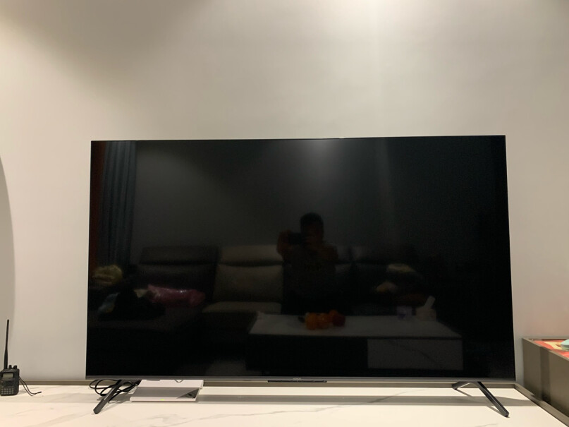 荣耀智慧屏X175英寸LOK-370这个直接WIFI，就可以看电视吧，不用HDMI线之类的？