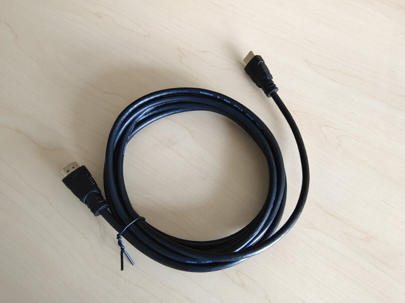 飞利浦HDMI线2.0版4K高清线。这个接头处的led灯能关掉吗？